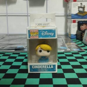 Llavero Cenicienta